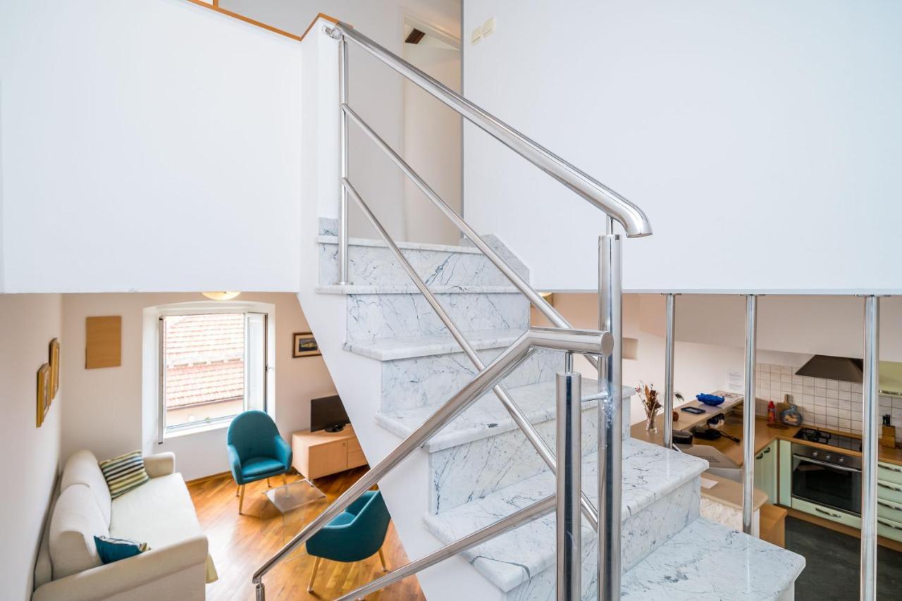 Appartamento Deluxe Duplex House With Terrace Ragusa Esterno foto