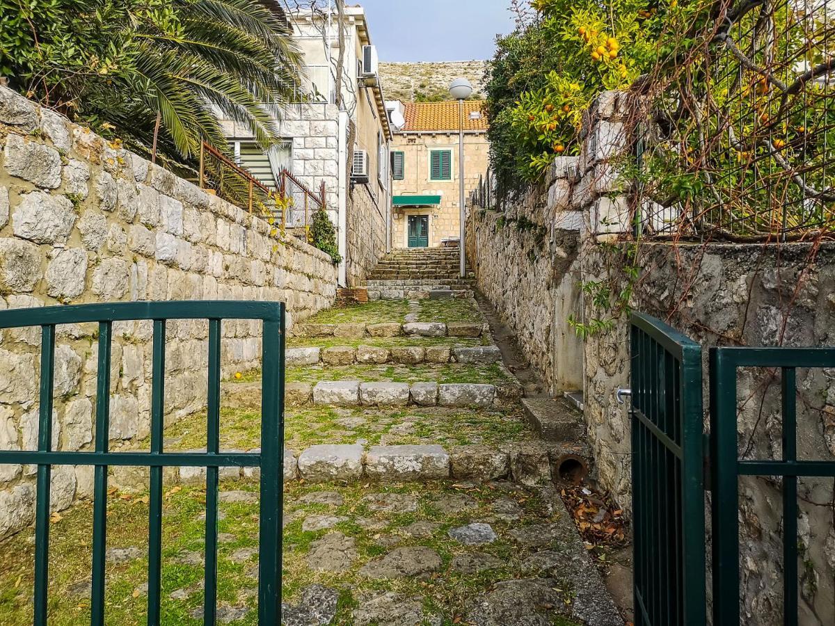 Appartamento Deluxe Duplex House With Terrace Ragusa Esterno foto