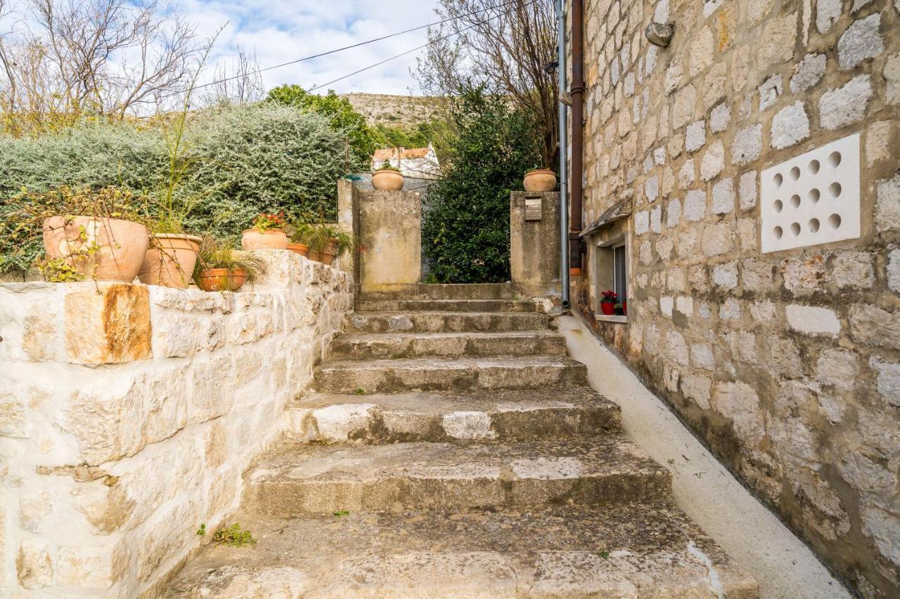 Appartamento Deluxe Duplex House With Terrace Ragusa Esterno foto